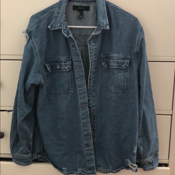 Jean jacket - Picture 1 of 3